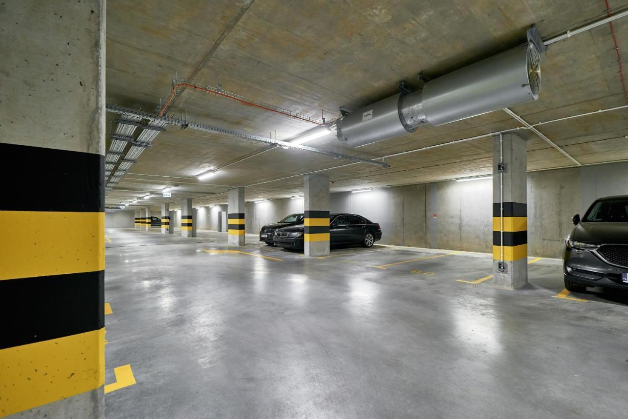 Exclusive Apartments Gwiazdzista With Free Garage Wroclaw By Noclegi Renters Екстер'єр фото